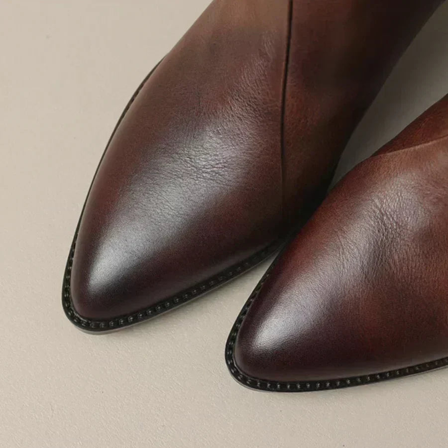 MAISON LORÉ Damen-Lederstiefeletten mit niedrigem Absatz
