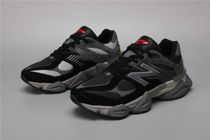 New Balance 9060 -unisex-lenkkarit, mustat