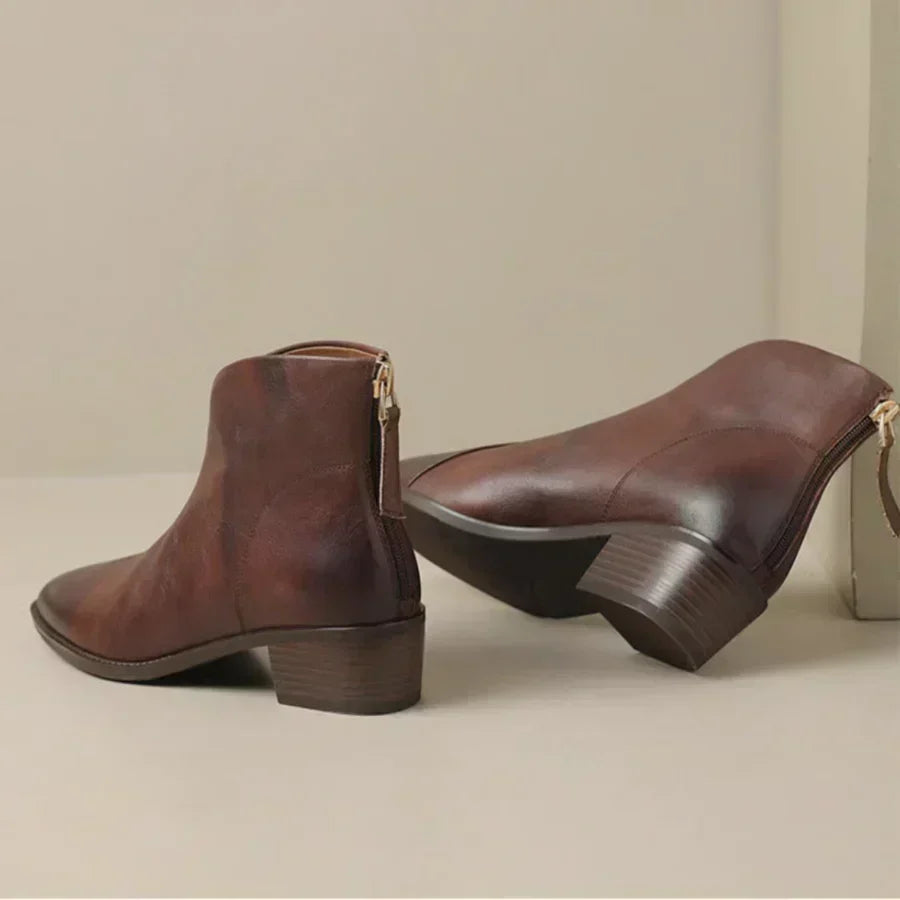 MAISON LORÉ Damen-Lederstiefeletten mit niedrigem Absatz