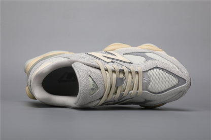 Baskets unisexes New Balance 9060 grises et blanches