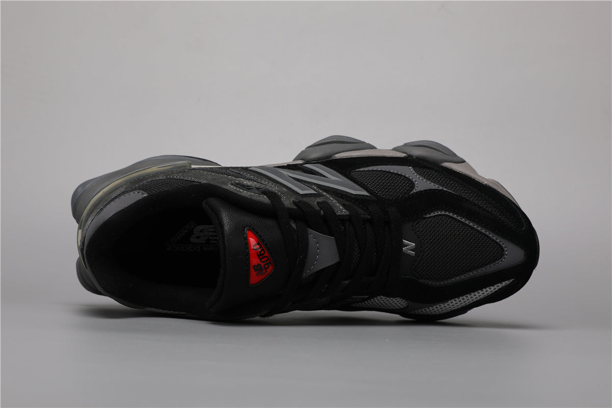 New Balance 9060 -unisex-lenkkarit, mustat